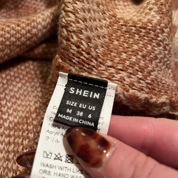 SHEIN Brown and Cream Checkered  Cropped Sweater - Picture 2 of 2